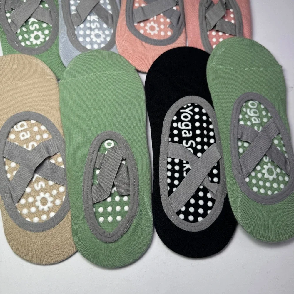 NEW Women's Yoga Socks Non Slip‎ Grip Ballet Pilates Barre Fitness Set of 8 Pack